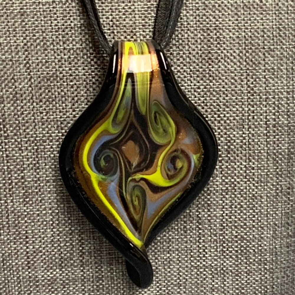 Swirled Glass Pendant Necklace 18 In Black Ribbon Flame Green Copper Glitter - Picture 2 of 6